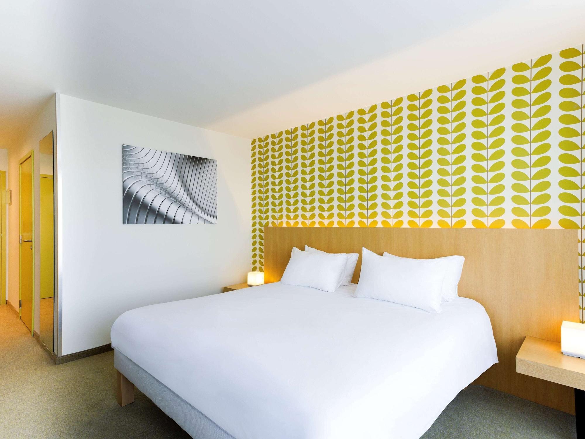 Hotel Ibis Styles Kortrijk Expo Esterno foto