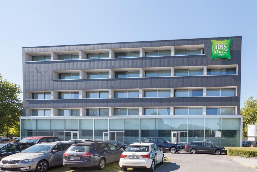 Hotel Ibis Styles Kortrijk Expo Esterno foto