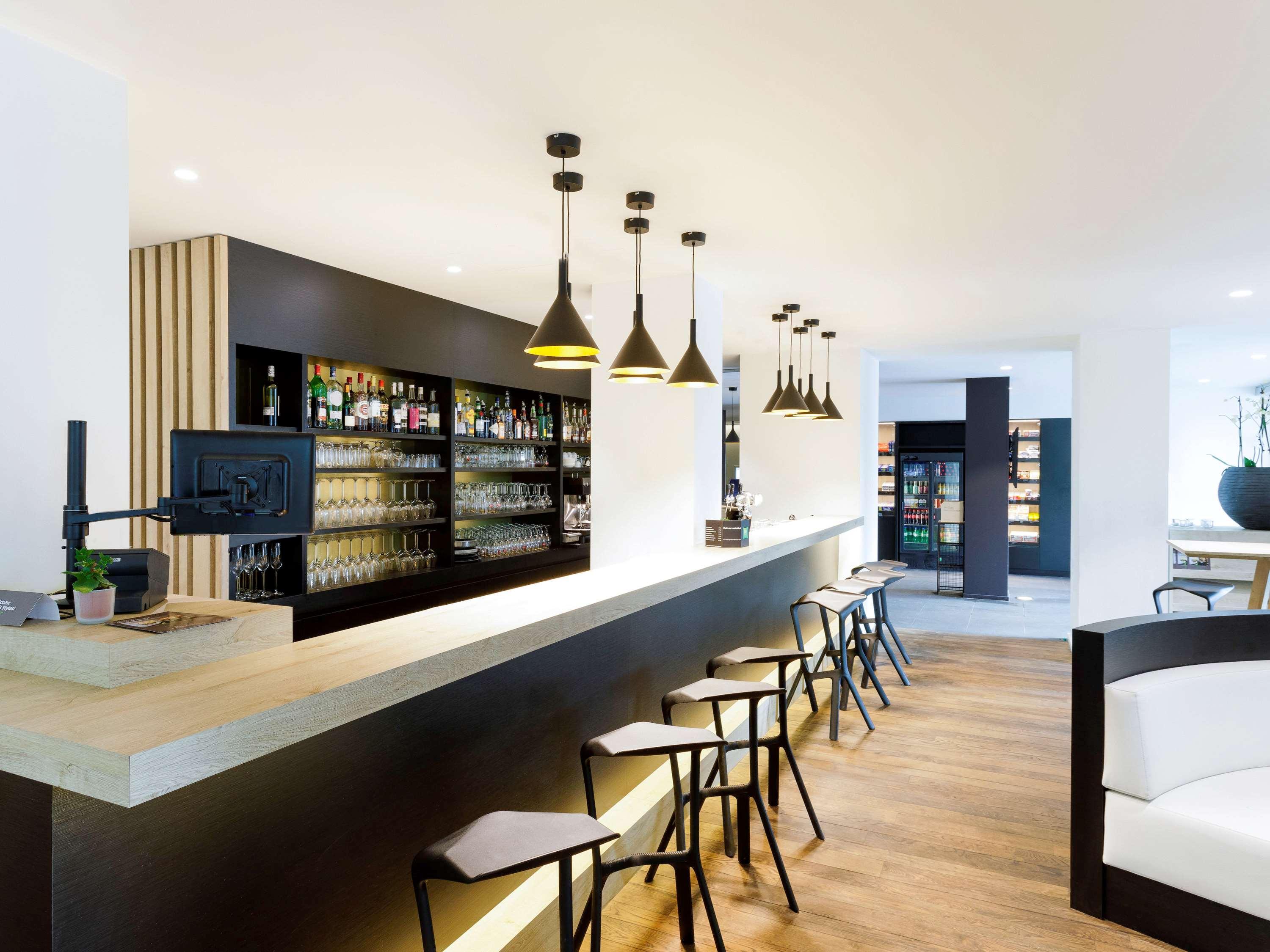 Hotel Ibis Styles Kortrijk Expo Esterno foto