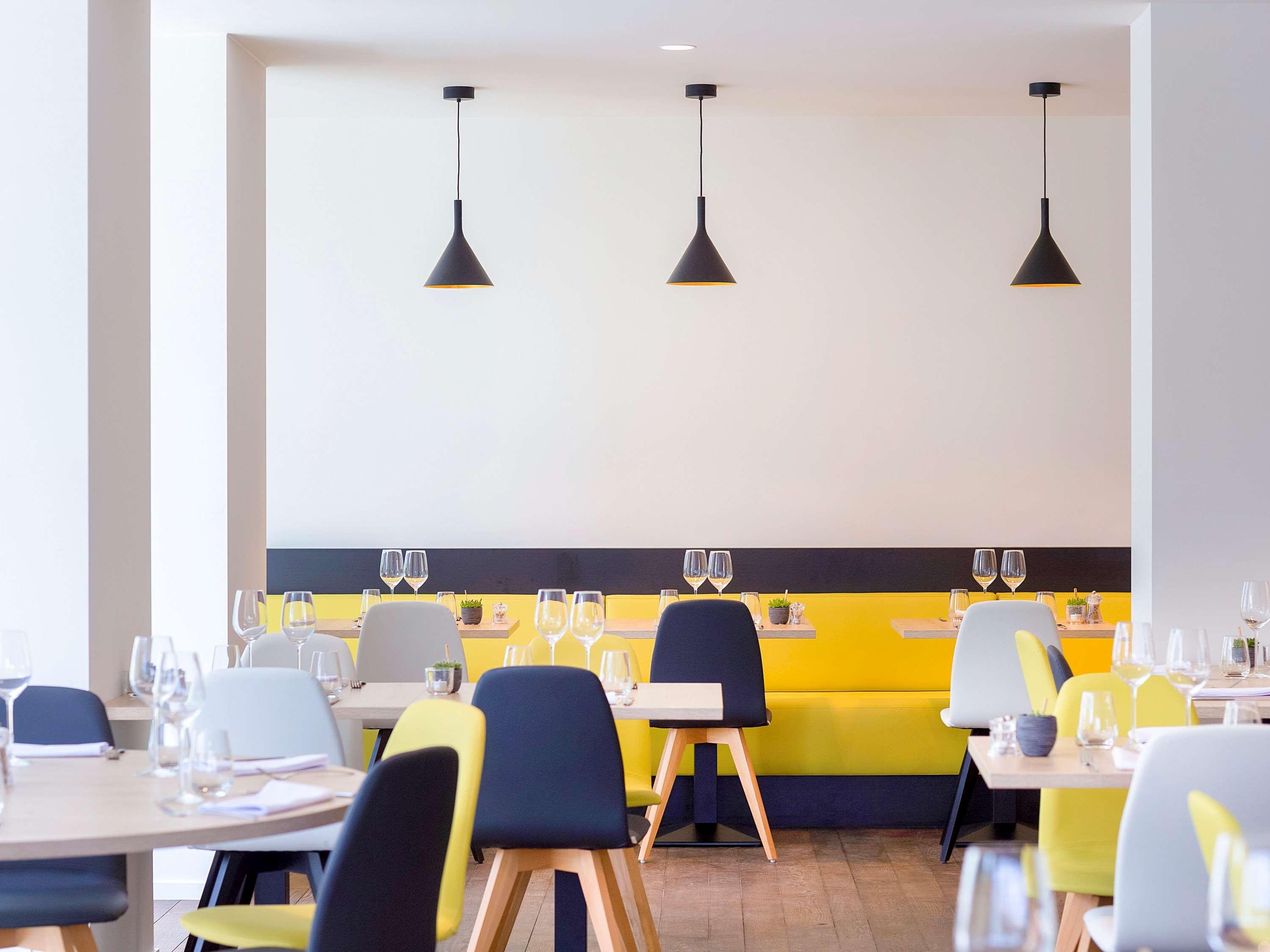 Hotel Ibis Styles Kortrijk Expo Esterno foto