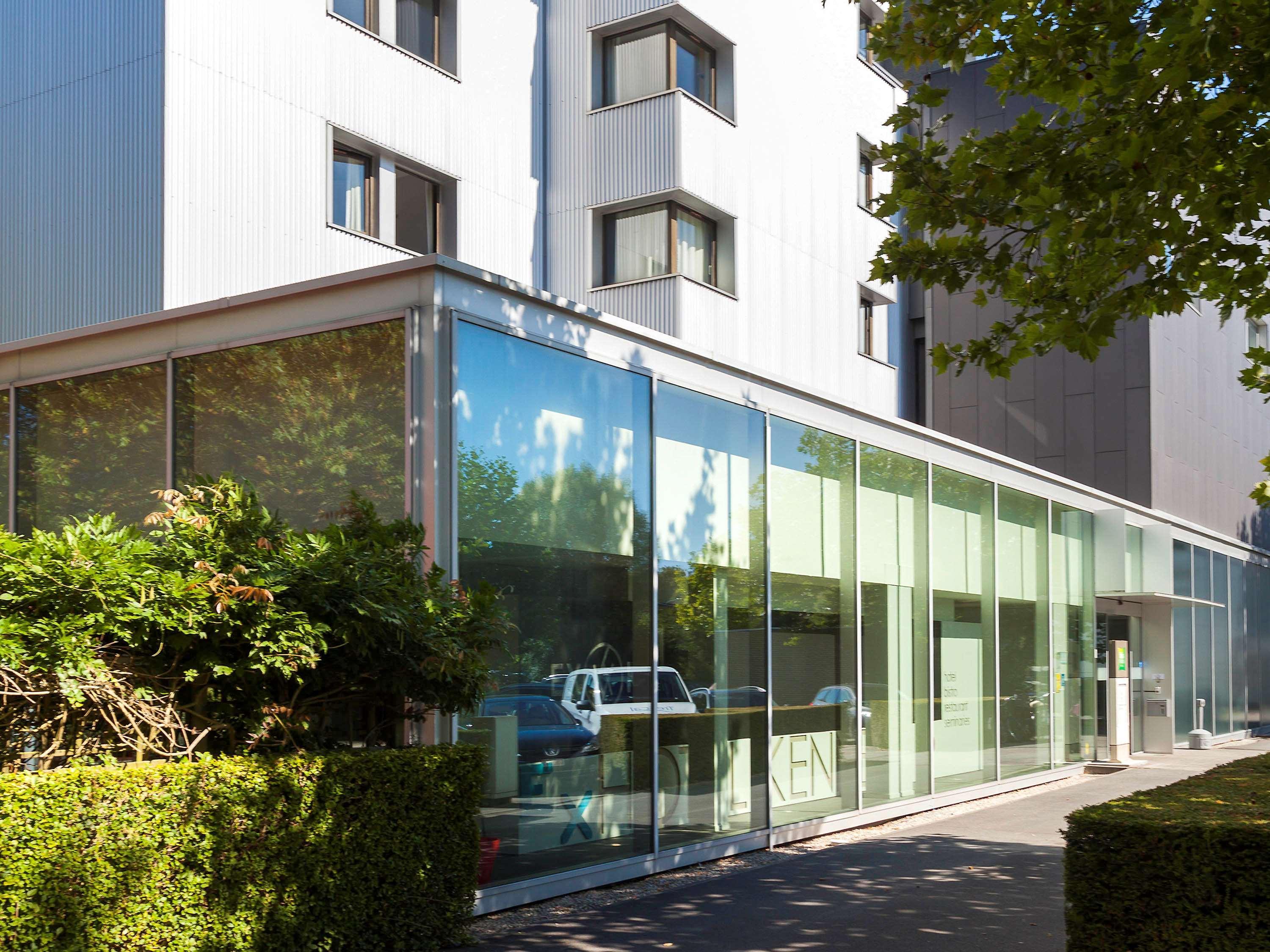Hotel Ibis Styles Kortrijk Expo Esterno foto