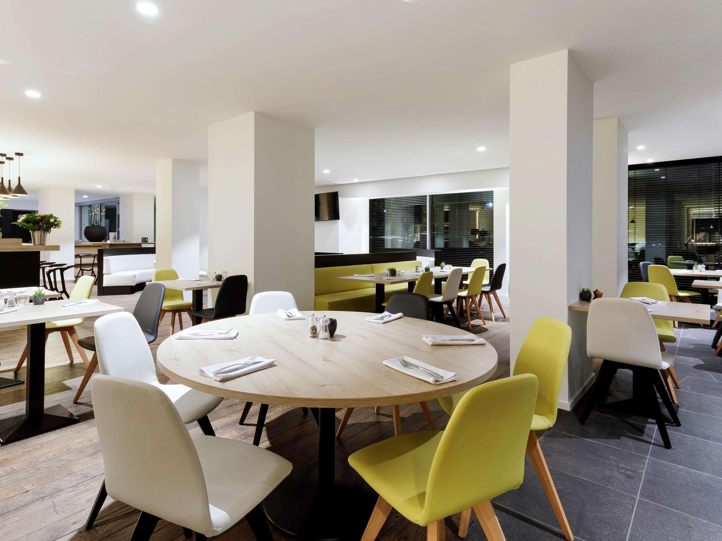 Hotel Ibis Styles Kortrijk Expo Esterno foto