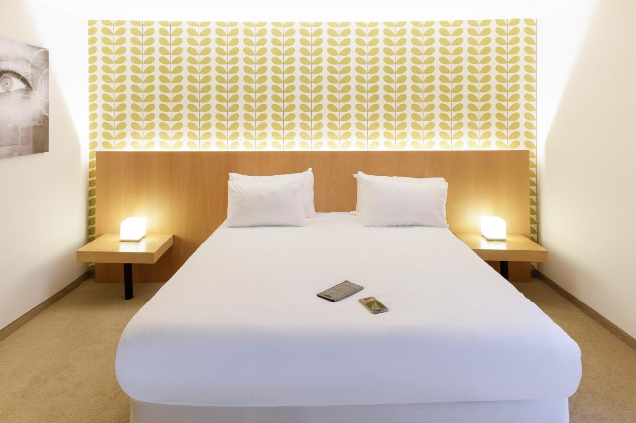 Hotel Ibis Styles Kortrijk Expo Esterno foto