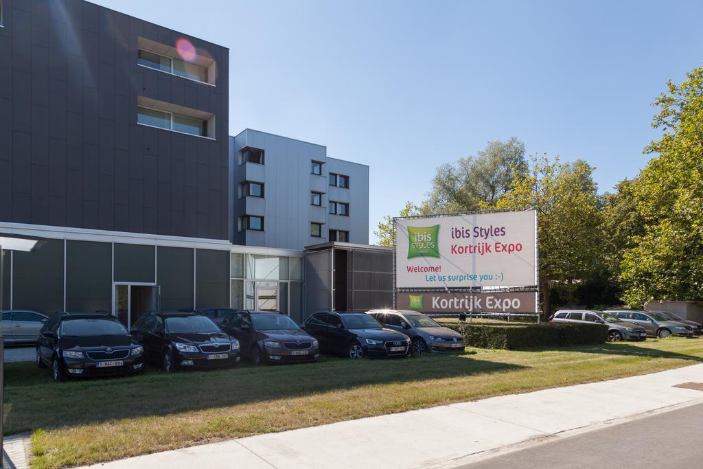 Hotel Ibis Styles Kortrijk Expo Esterno foto