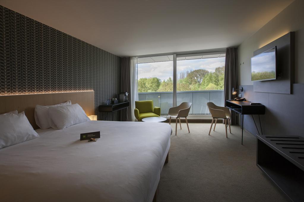 Hotel Ibis Styles Kortrijk Expo Esterno foto